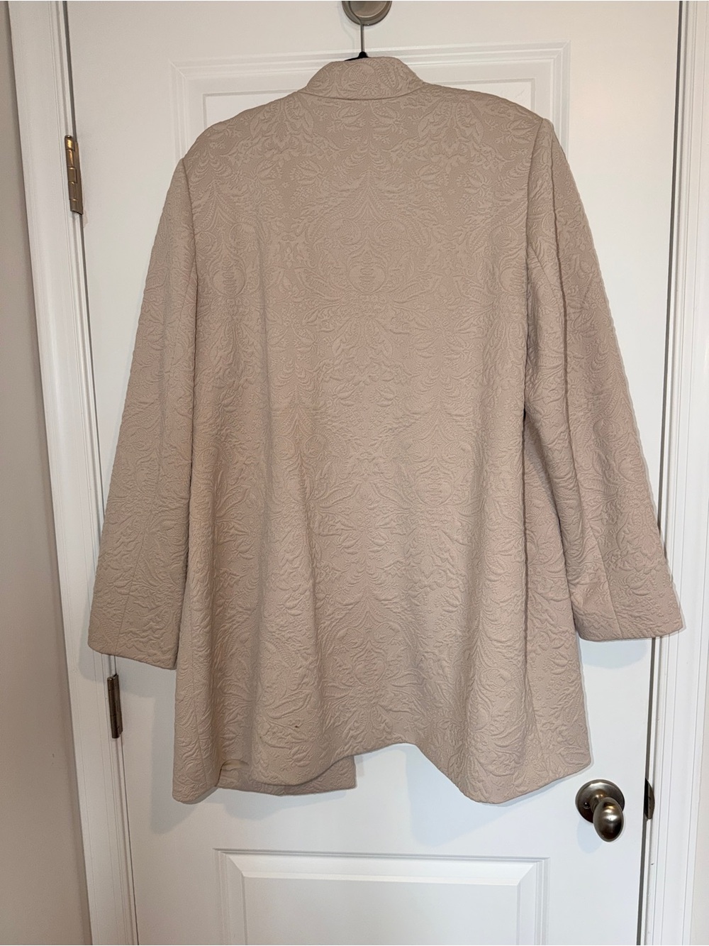 Chico’s Women’s Cream Textured Long Collarless Coat - Picture 5 of 8